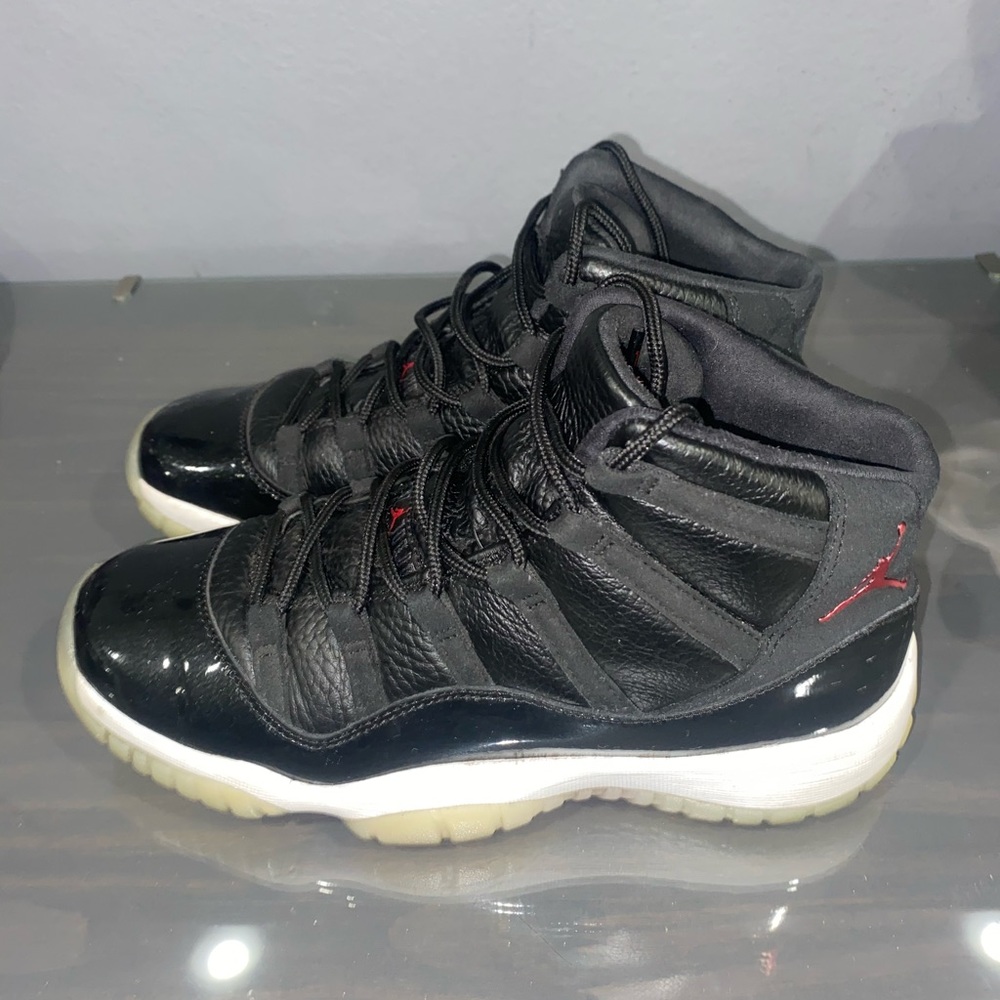 Nike Jordan XI Bred size 6.5
